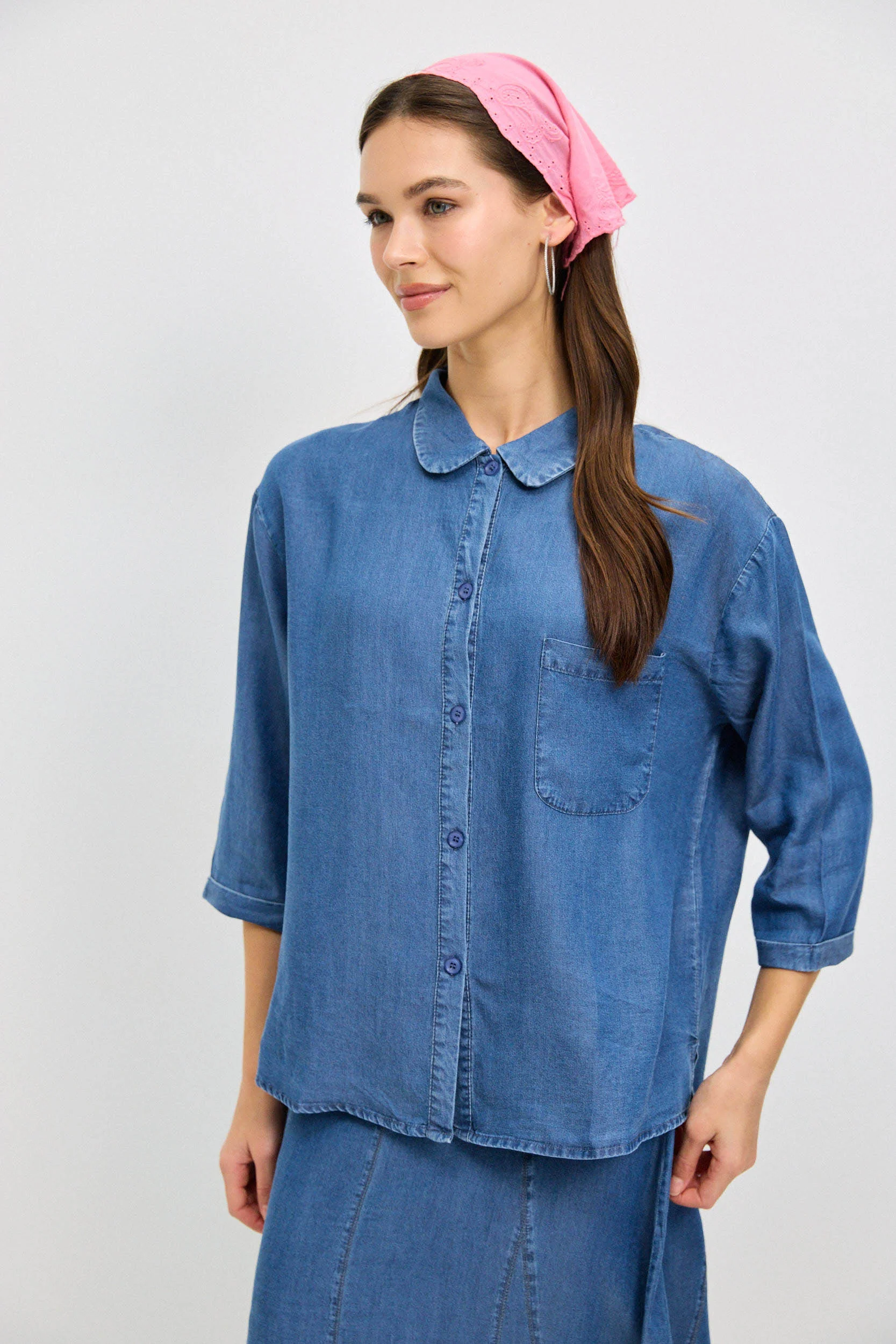 חולצה מכופתרת טנסל גינס DARK DENIM - Image 3