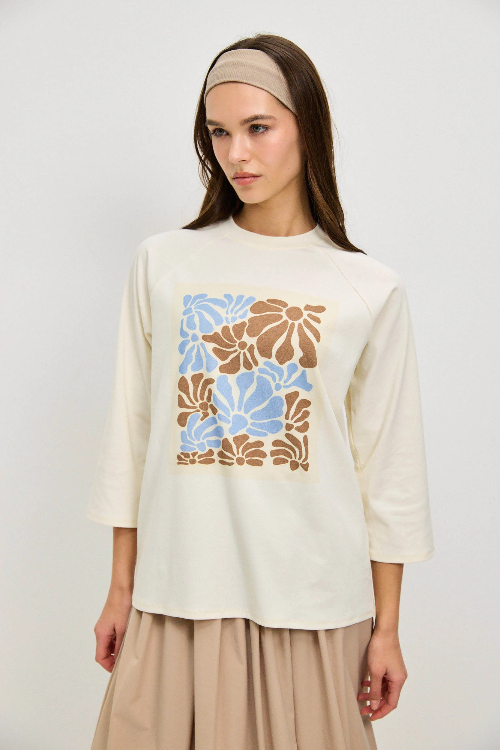 חולצת אוברסייז עם פרינט PRINT BROWN