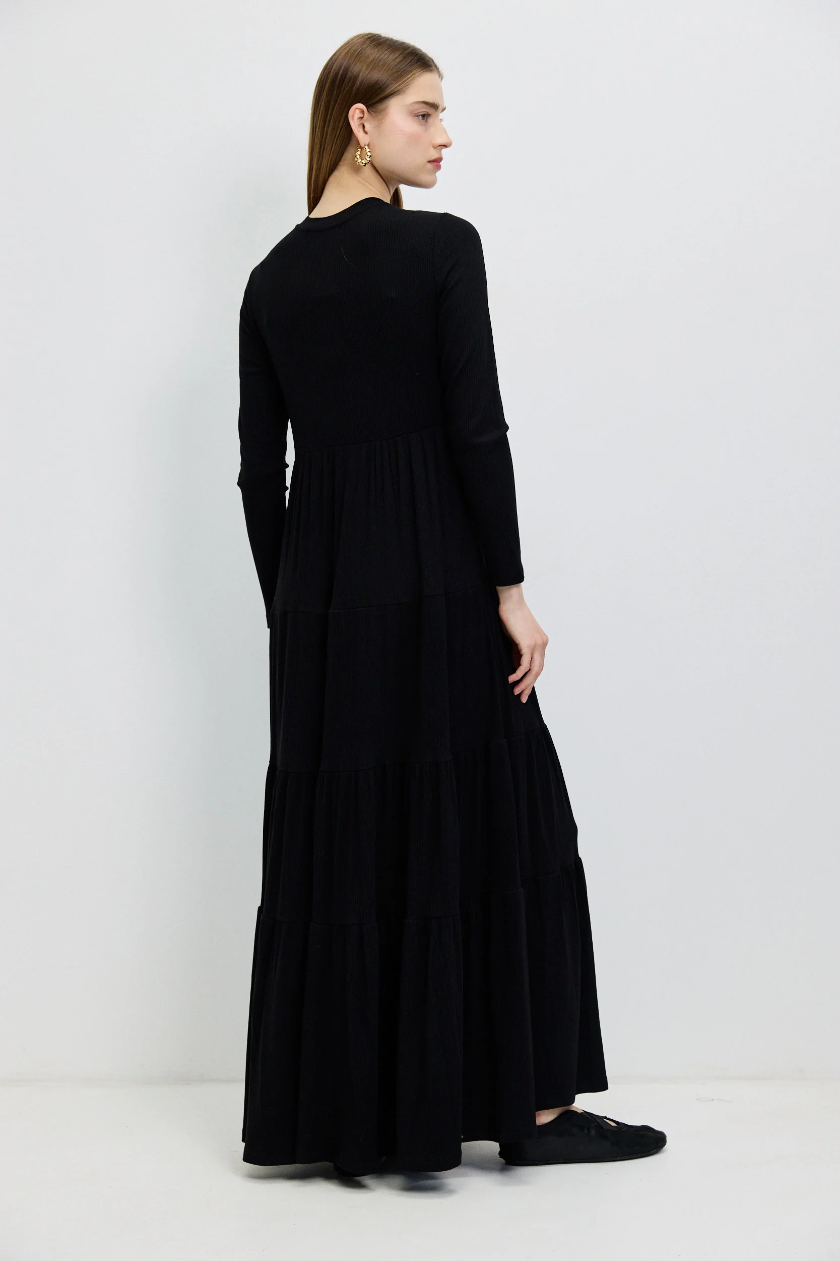 שמלה שחורה ריבס קומות BLACK - Image 6