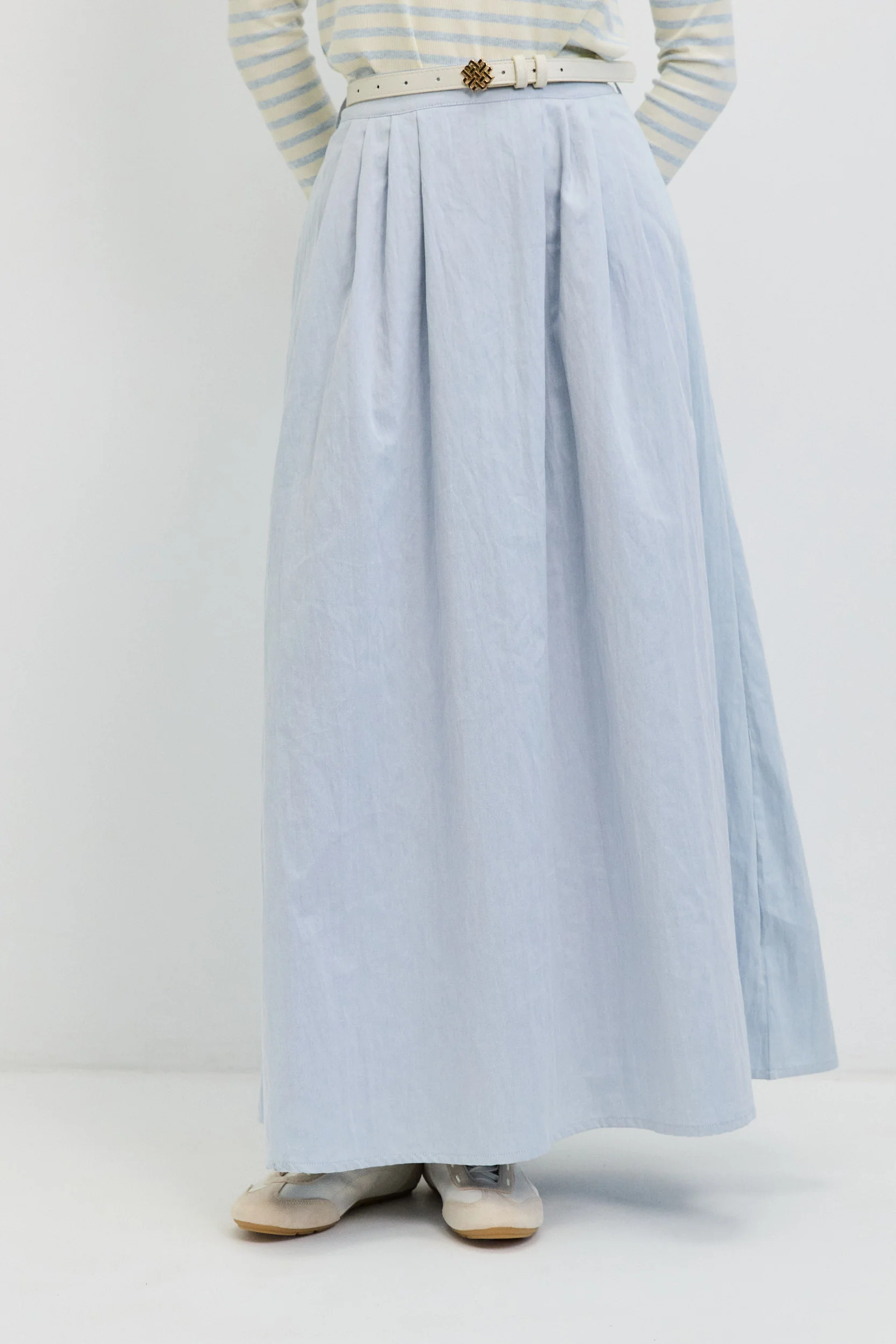 חצאית קפלים מתרחבת LIGHT DENIM - Image 3