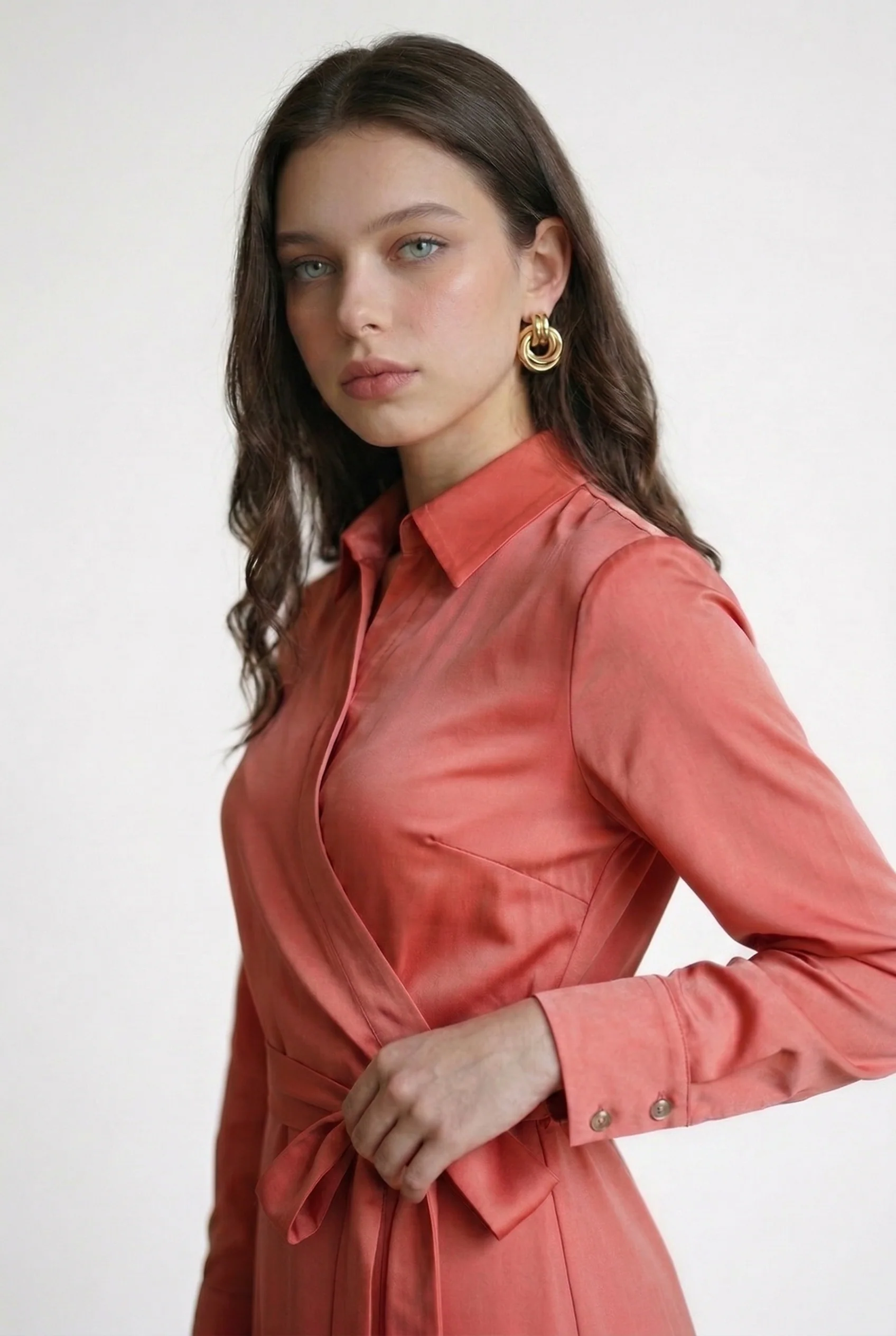 שמלת מעטפת סאטן ROSE - Image 5