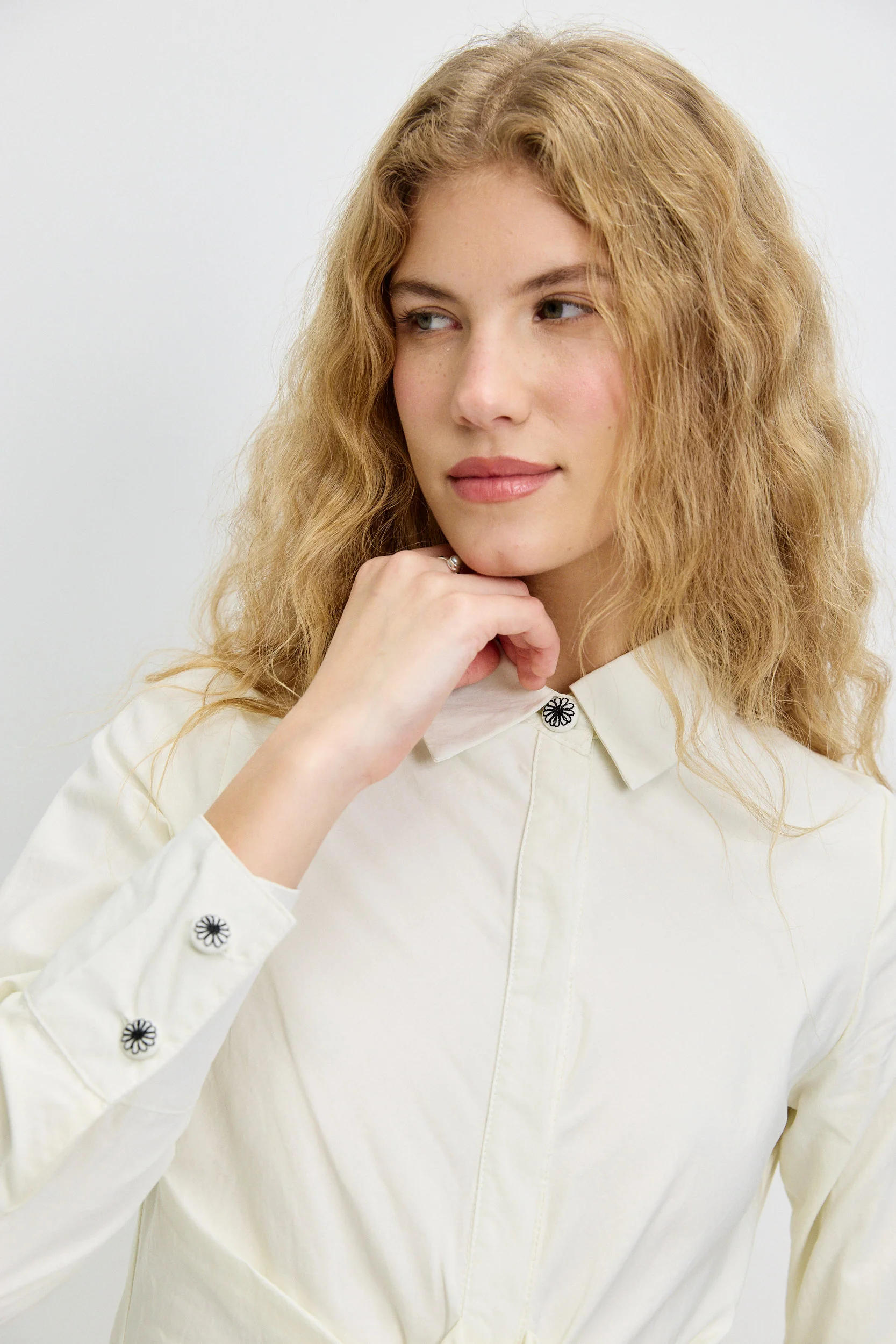 שמלת רקמה קשירה WHITE - Image 3